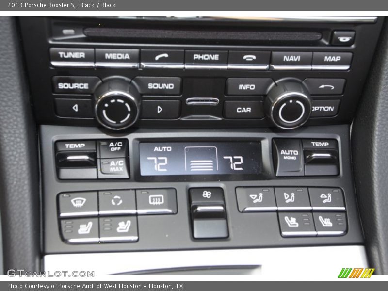Controls of 2013 Boxster S