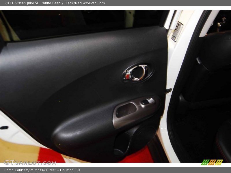 White Pearl / Black/Red w/Silver Trim 2011 Nissan Juke SL