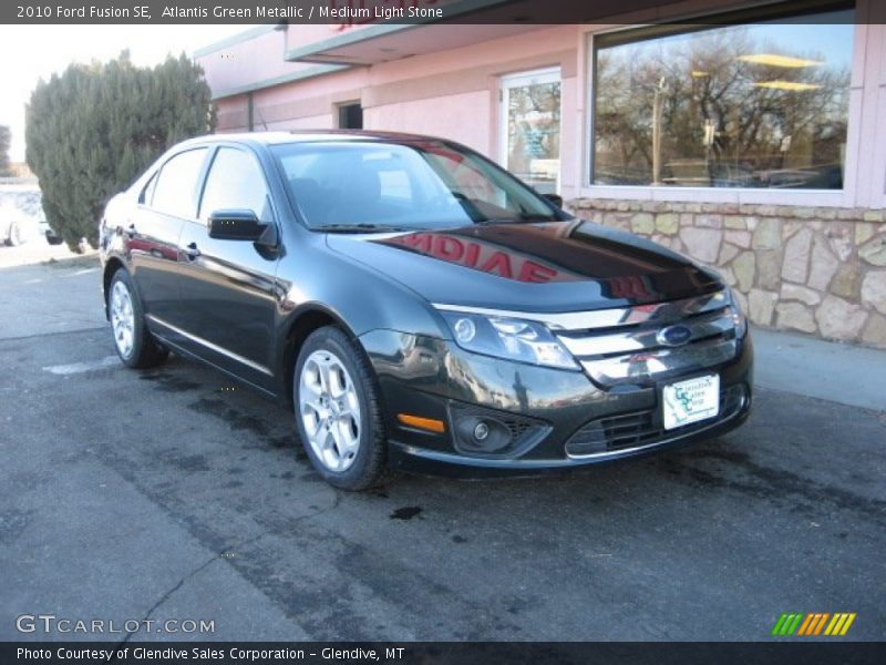 Atlantis Green Metallic / Medium Light Stone 2010 Ford Fusion SE