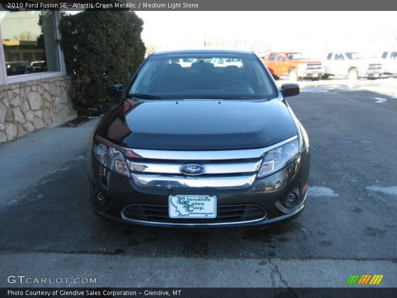 Atlantis Green Metallic / Medium Light Stone 2010 Ford Fusion SE