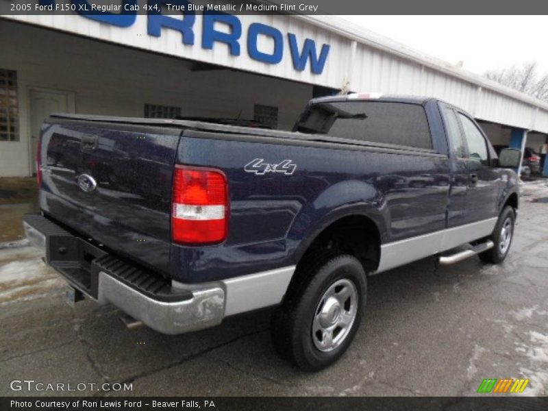 True Blue Metallic / Medium Flint Grey 2005 Ford F150 XL Regular Cab 4x4