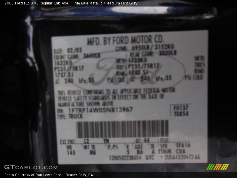 True Blue Metallic / Medium Flint Grey 2005 Ford F150 XL Regular Cab 4x4