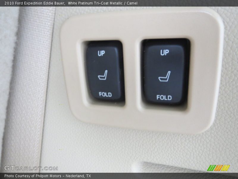 White Platinum Tri-Coat Metallic / Camel 2010 Ford Expedition Eddie Bauer