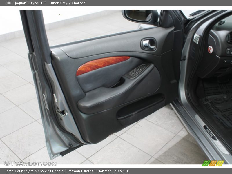 Door Panel of 2008 S-Type 4.2