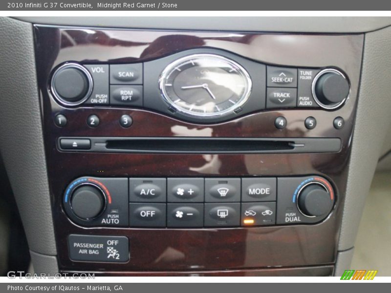 Controls of 2010 G 37 Convertible