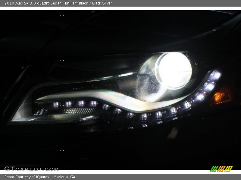 Headlight - 2010 Audi S4 3.0 quattro Sedan
