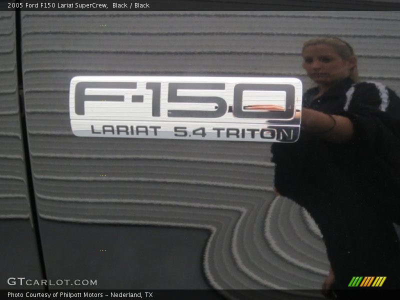 Black / Black 2005 Ford F150 Lariat SuperCrew
