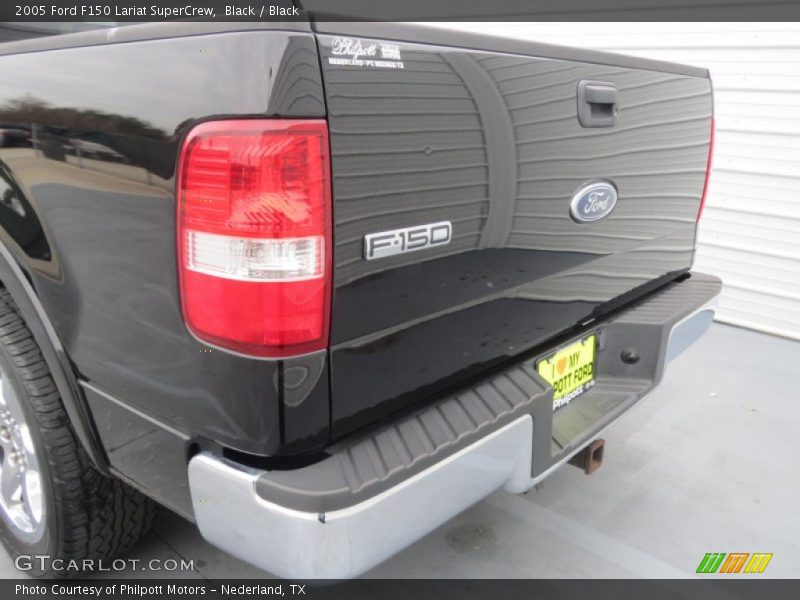 Black / Black 2005 Ford F150 Lariat SuperCrew