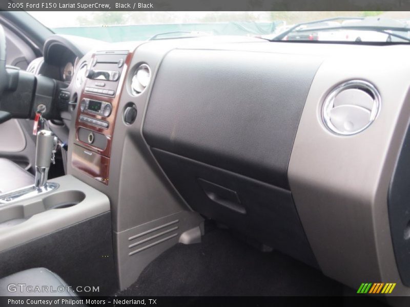 Black / Black 2005 Ford F150 Lariat SuperCrew