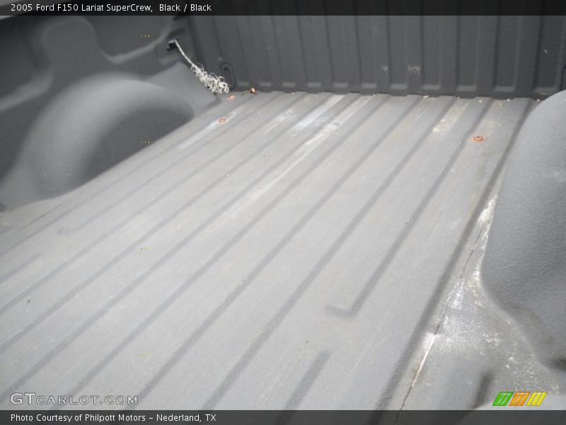 Black / Black 2005 Ford F150 Lariat SuperCrew