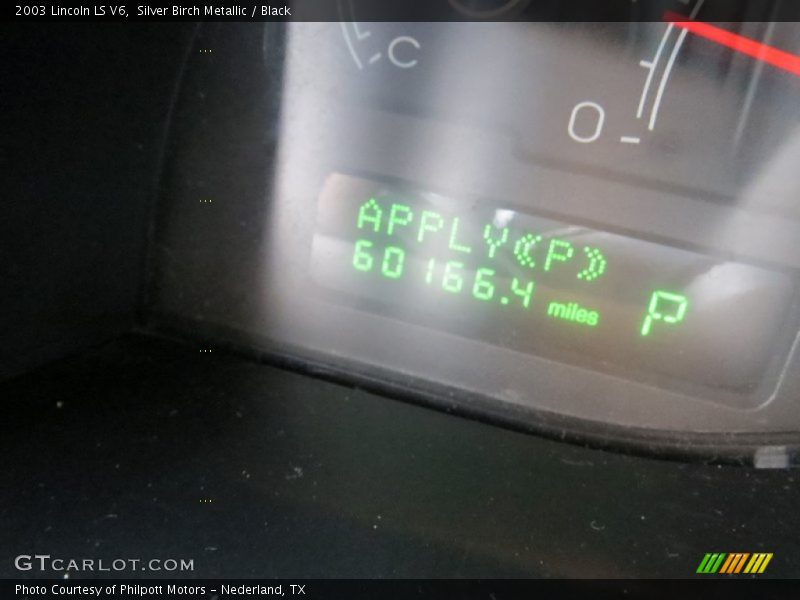 Silver Birch Metallic / Black 2003 Lincoln LS V6
