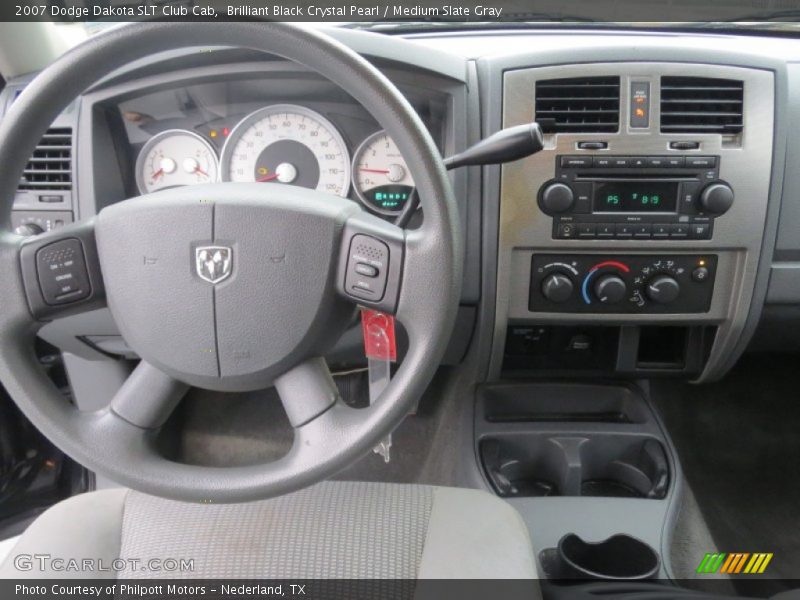 Dashboard of 2007 Dakota SLT Club Cab