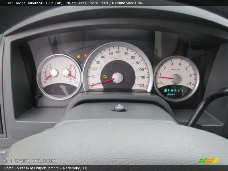  2007 Dakota SLT Club Cab SLT Club Cab Gauges