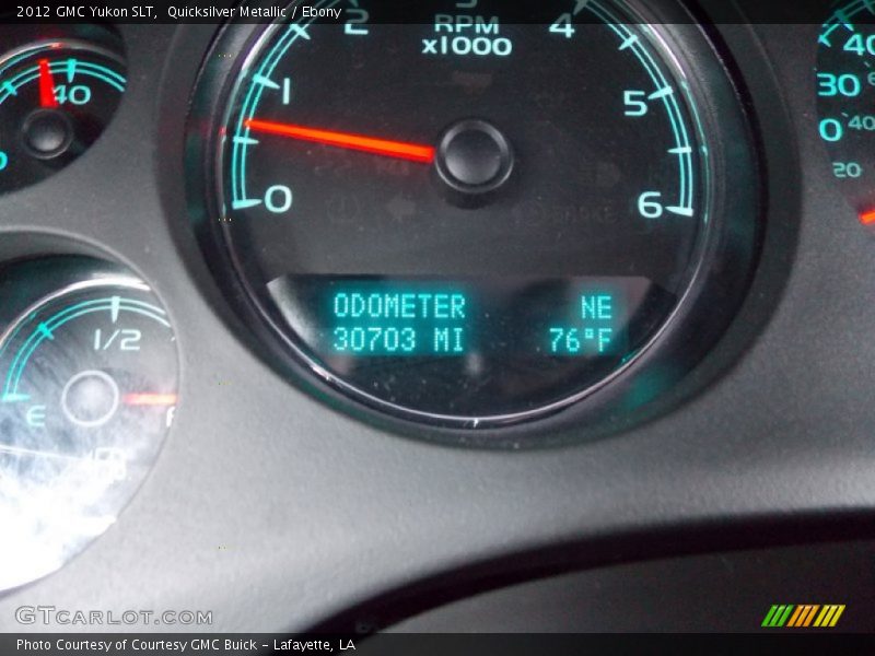 Quicksilver Metallic / Ebony 2012 GMC Yukon SLT