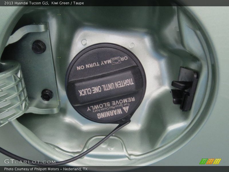Kiwi Green / Taupe 2013 Hyundai Tucson GLS