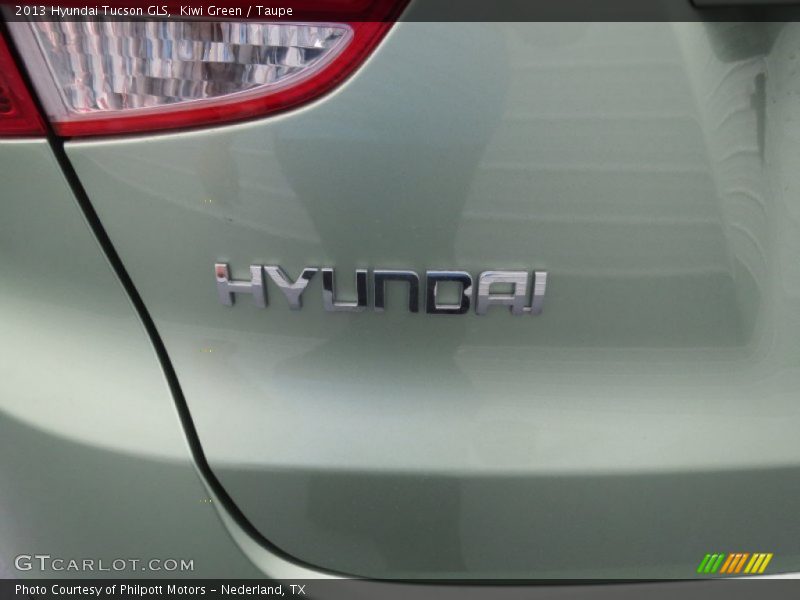 Kiwi Green / Taupe 2013 Hyundai Tucson GLS