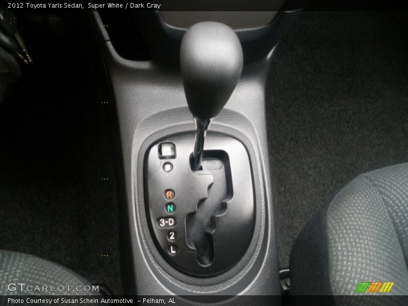 Super White / Dark Gray 2012 Toyota Yaris Sedan