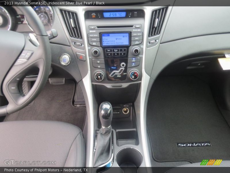 Iridescent Silver Blue Pearl / Black 2013 Hyundai Sonata SE