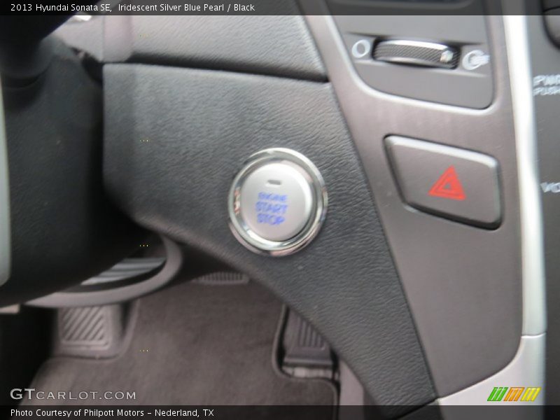 Iridescent Silver Blue Pearl / Black 2013 Hyundai Sonata SE