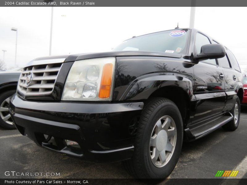 Front 3/4 View of 2004 Escalade AWD