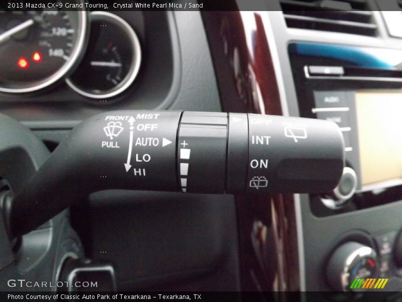 Controls of 2013 CX-9 Grand Touring