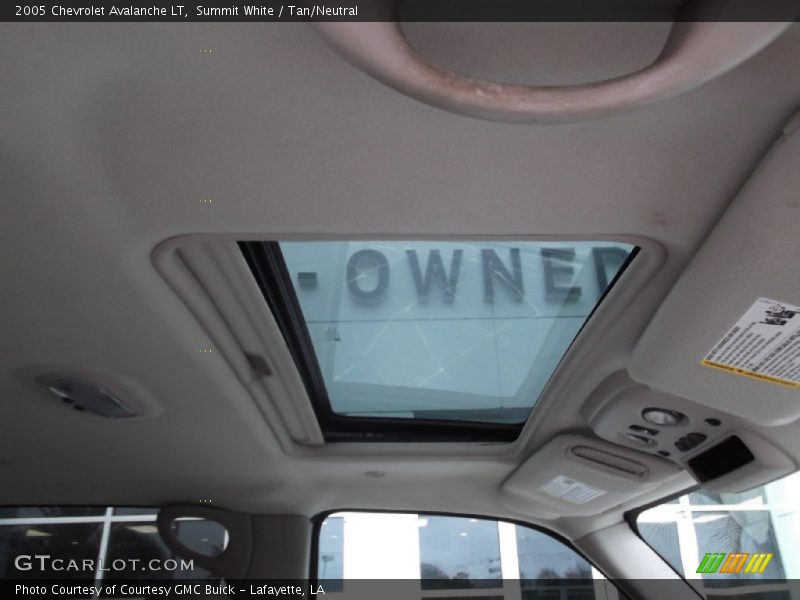 Summit White / Tan/Neutral 2005 Chevrolet Avalanche LT