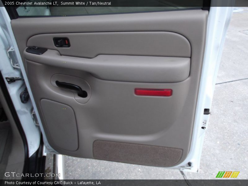 Summit White / Tan/Neutral 2005 Chevrolet Avalanche LT
