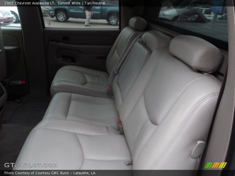 Summit White / Tan/Neutral 2005 Chevrolet Avalanche LT