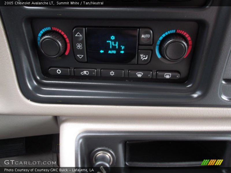 Summit White / Tan/Neutral 2005 Chevrolet Avalanche LT