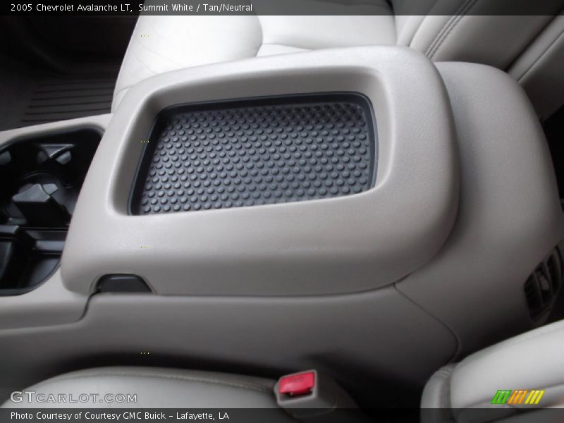 Summit White / Tan/Neutral 2005 Chevrolet Avalanche LT