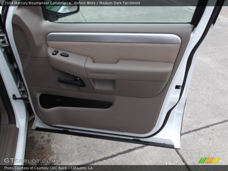 Oxford White / Medium Dark Parchment 2004 Mercury Mountaineer Convenience