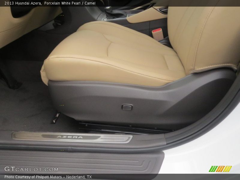 Porcelain White Pearl / Camel 2013 Hyundai Azera
