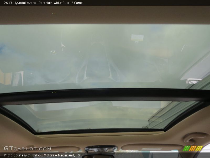 Porcelain White Pearl / Camel 2013 Hyundai Azera