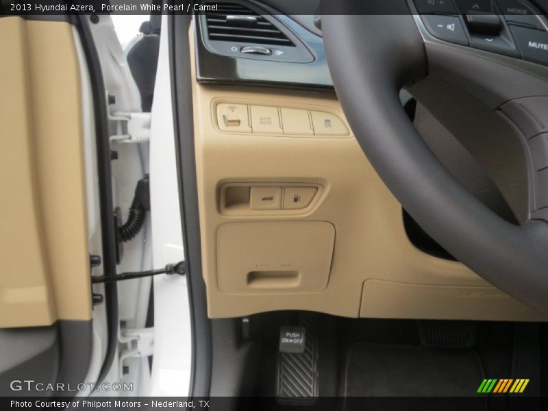 Porcelain White Pearl / Camel 2013 Hyundai Azera