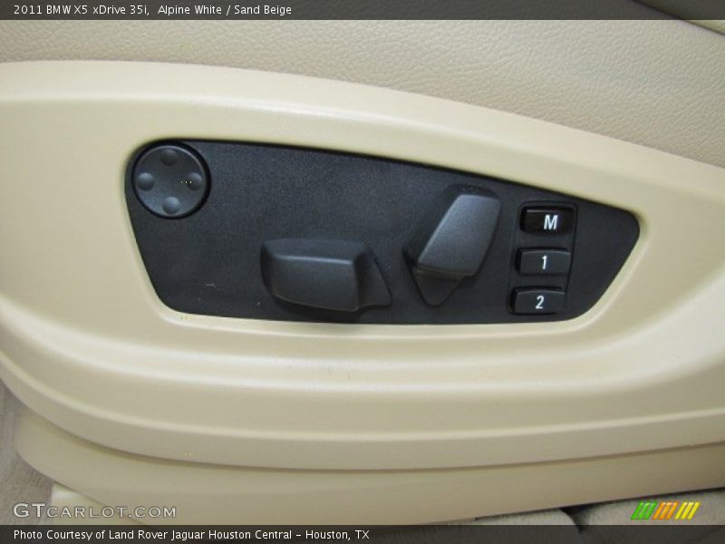 Alpine White / Sand Beige 2011 BMW X5 xDrive 35i