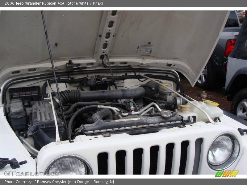 Stone White / Khaki 2006 Jeep Wrangler Rubicon 4x4
