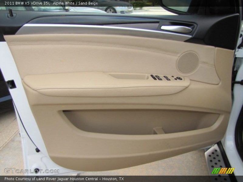 Alpine White / Sand Beige 2011 BMW X5 xDrive 35i