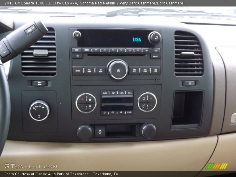Controls of 2013 Sierra 1500 SLE Crew Cab 4x4