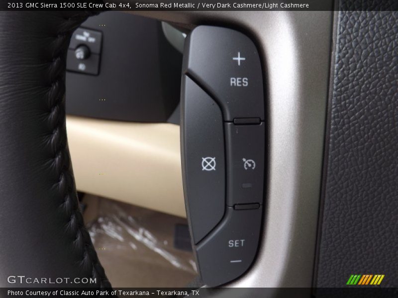 Controls of 2013 Sierra 1500 SLE Crew Cab 4x4