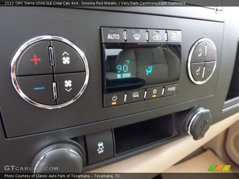 Controls of 2013 Sierra 1500 SLE Crew Cab 4x4