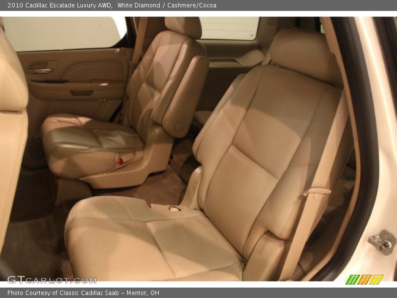 White Diamond / Cashmere/Cocoa 2010 Cadillac Escalade Luxury AWD