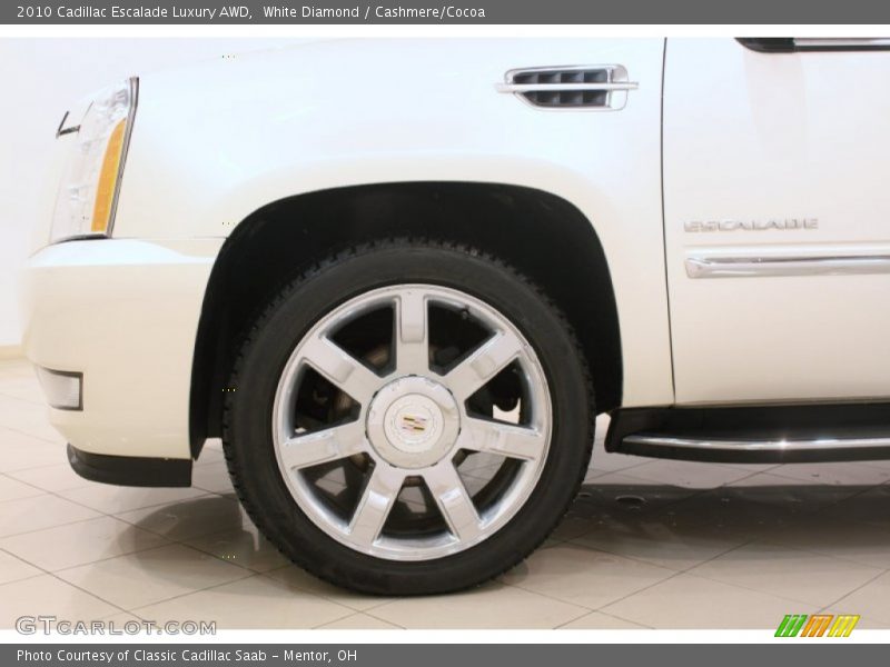 White Diamond / Cashmere/Cocoa 2010 Cadillac Escalade Luxury AWD