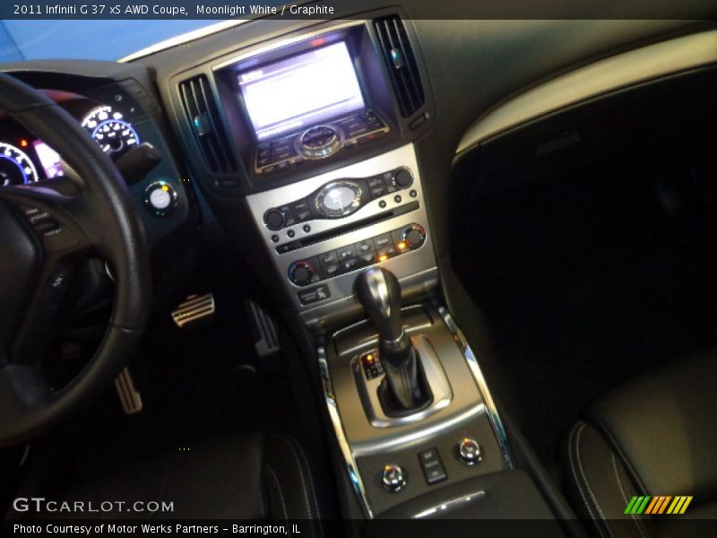 Moonlight White / Graphite 2011 Infiniti G 37 xS AWD Coupe