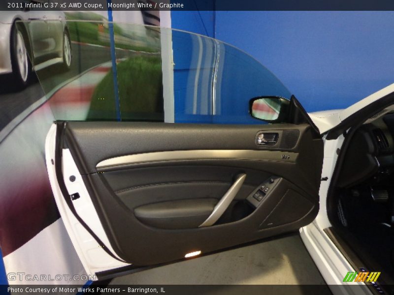 Moonlight White / Graphite 2011 Infiniti G 37 xS AWD Coupe