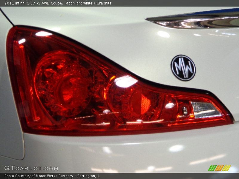 Moonlight White / Graphite 2011 Infiniti G 37 xS AWD Coupe