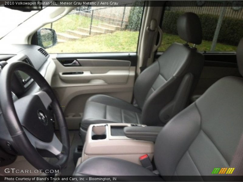 Meteor Gray Metallic / Aero Gray 2010 Volkswagen Routan SEL