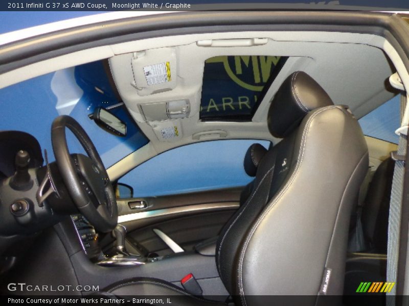 Moonlight White / Graphite 2011 Infiniti G 37 xS AWD Coupe