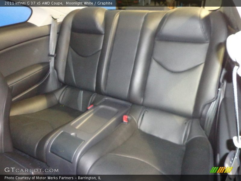 Moonlight White / Graphite 2011 Infiniti G 37 xS AWD Coupe