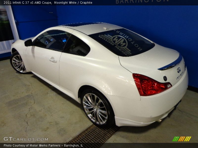 Moonlight White / Graphite 2011 Infiniti G 37 xS AWD Coupe