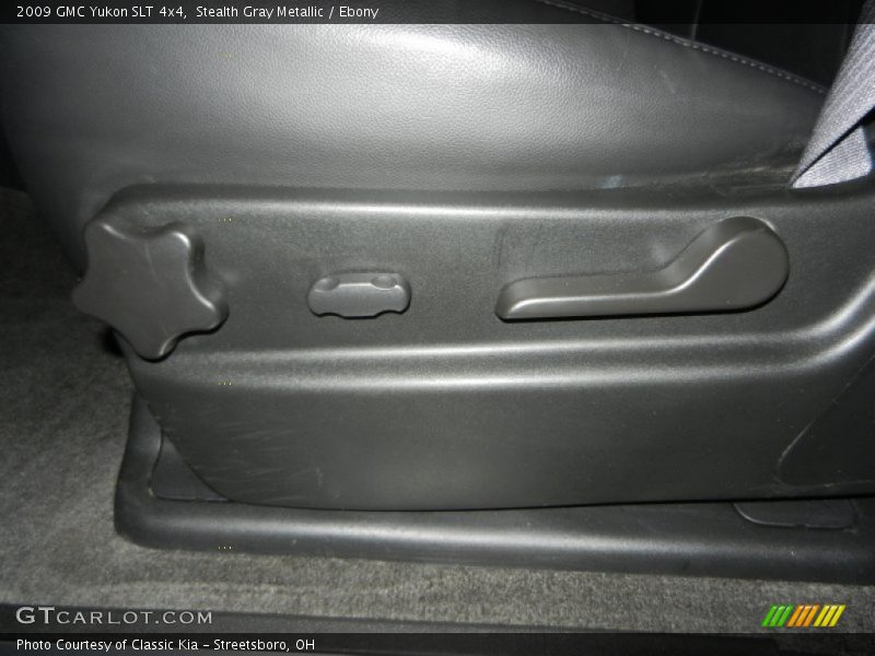 Stealth Gray Metallic / Ebony 2009 GMC Yukon SLT 4x4